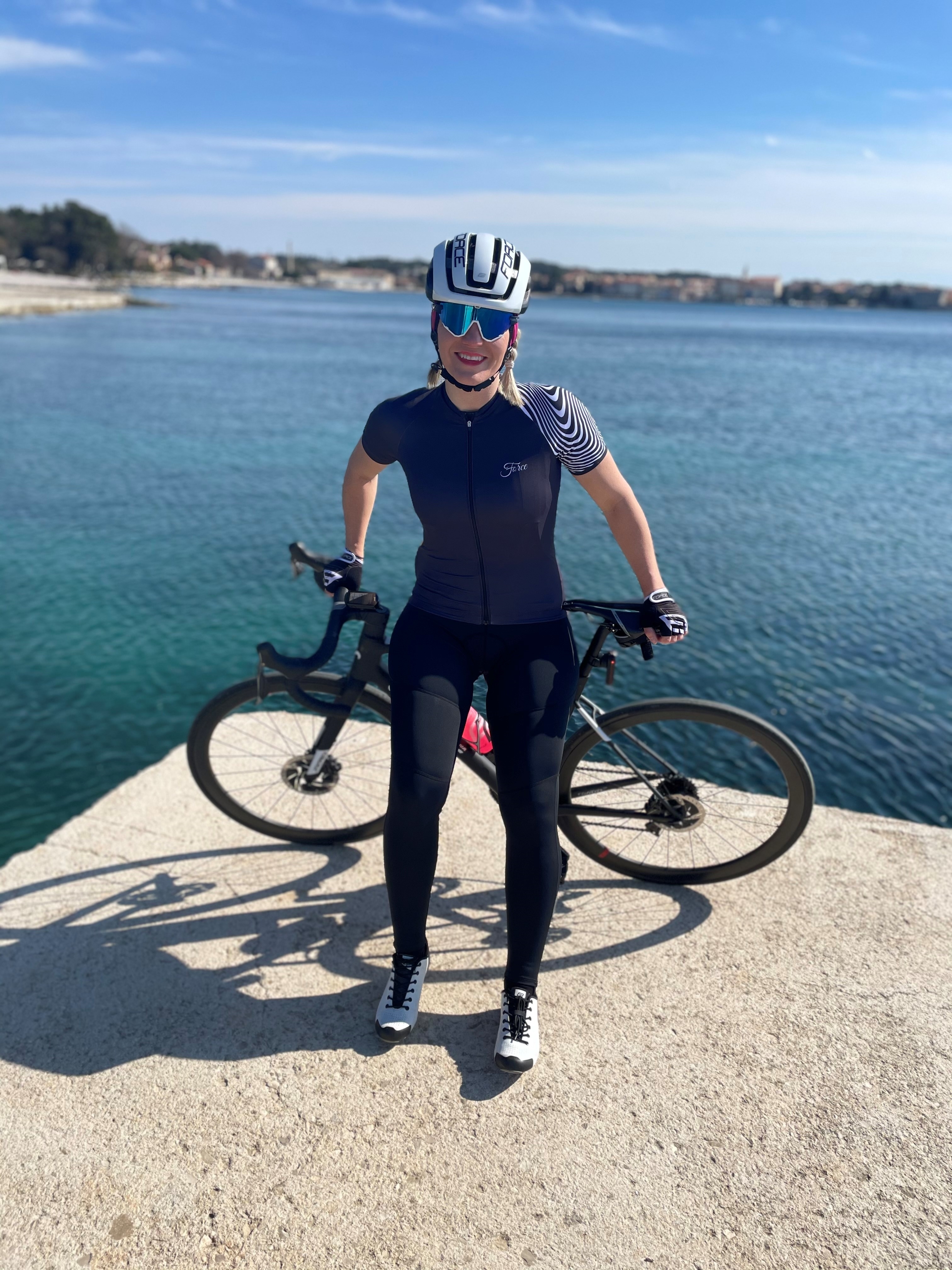 Kalhoty FORCE SPRING LADY se šráky a vložkou, černé