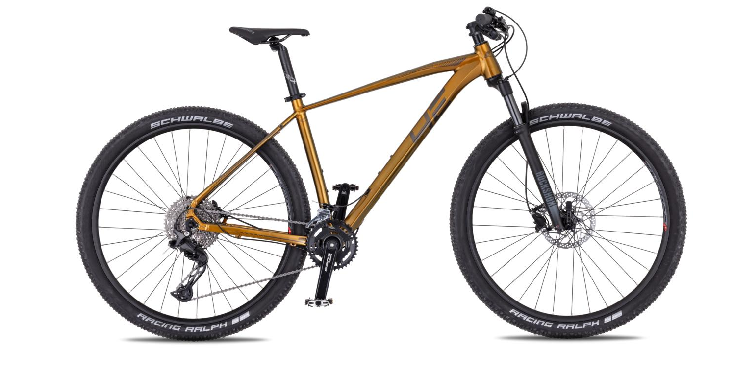 4EVER FIRETRACK 29", model 2025, barva dark gold/iron - ZDARMA dopravné, seřízení, odborná montáž a pojištění!