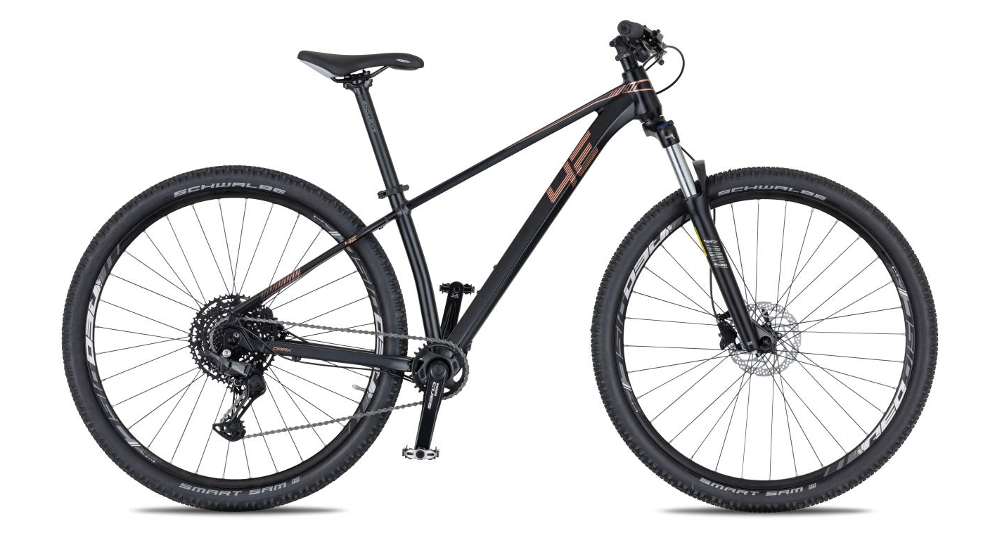 4EVER DARK ACTIVE 29", model 2025, black/bronze - ZDARMA dopravné, seřízení, odborná montáž a pojištění!