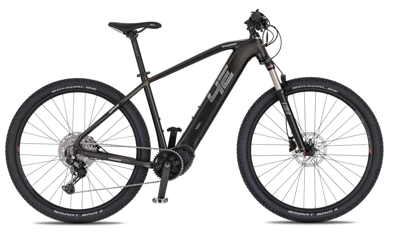 4EVER ESWORD TEAM 835 pneu 29", model 2025, pearlized black/silver - ZDARMA dopravné, odborná montáž, seřízení, pojištění na 1 rok dárkový poukaz na nákup příslušenství!