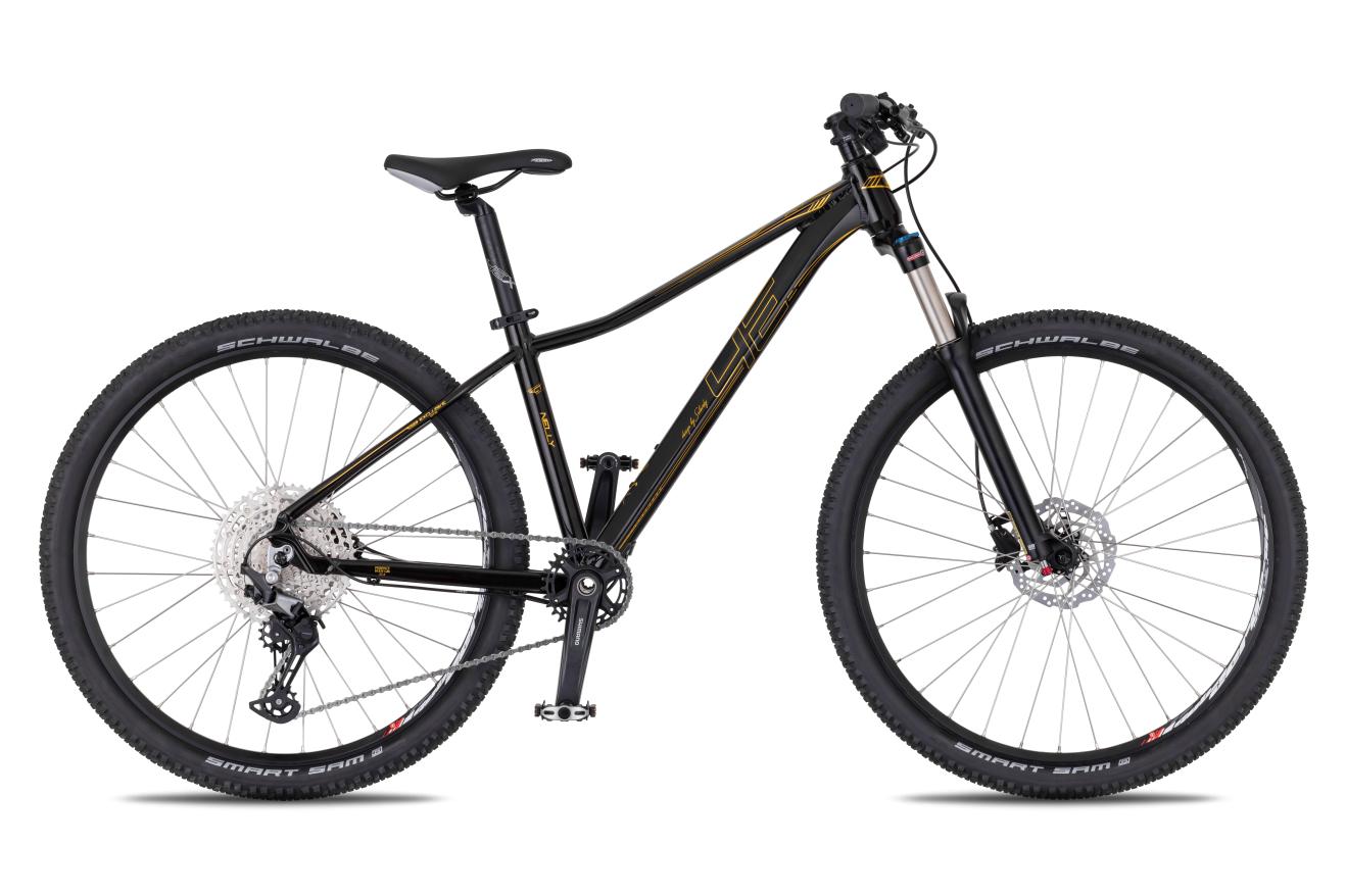 4EVER NELLY ACTIVE 27,5", model 2026, barva black/gold - ZDARMA dopravné, odborná montáž, seřízení, pojištění a dárkový poukaz na nákup příslušenství!