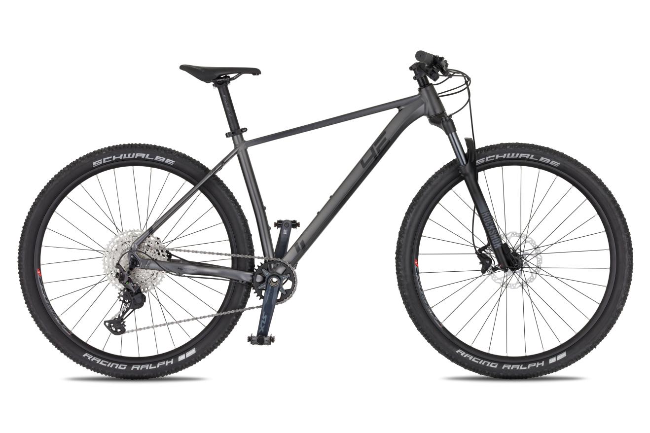 4EVER PRODIGY BOOST 29", model 2026, barva matt black - ZDARMA dopravné, odborná montáž, seřízení, pojištění a dárkový poukaz na nákup příslušenství!