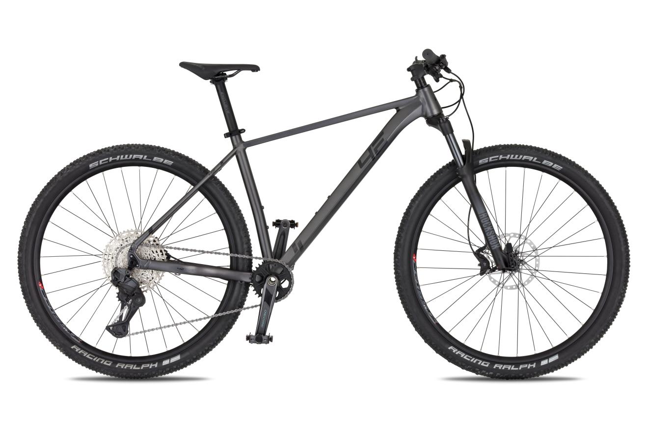 4EVER PRODIGY BOOST Di2 29", rám 17" (M), model 2026, barva matt black - ZDARMA dopravné, odborná montáž, seřízení, pojištění a dárkový poukaz na nákup příslušenství!