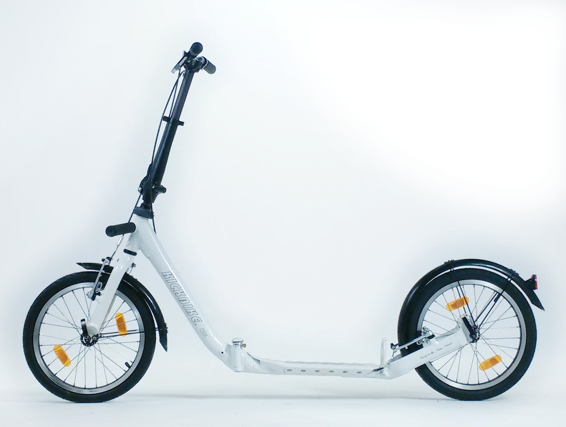 Koloběžka KICKBIKE Clix, bílá - Doprava ZDARMA!