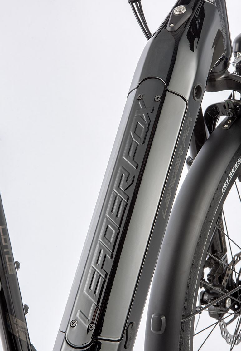 Městské elektrokolo Leader Fox LOTUS dámské, rám 18" 2023-1, černá - ZDARMA dopravné, odborná montáž a seřízení!