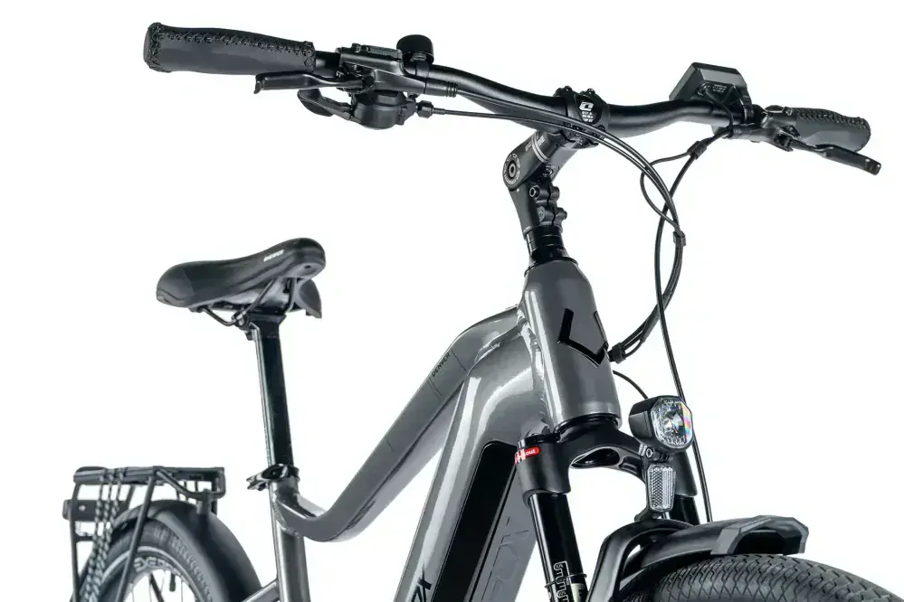 Leader Fox DENVER 28" pánské, rám 22,5" 2024-2, grey - ZDARMA dopravné, odborná montáž a seřízení!