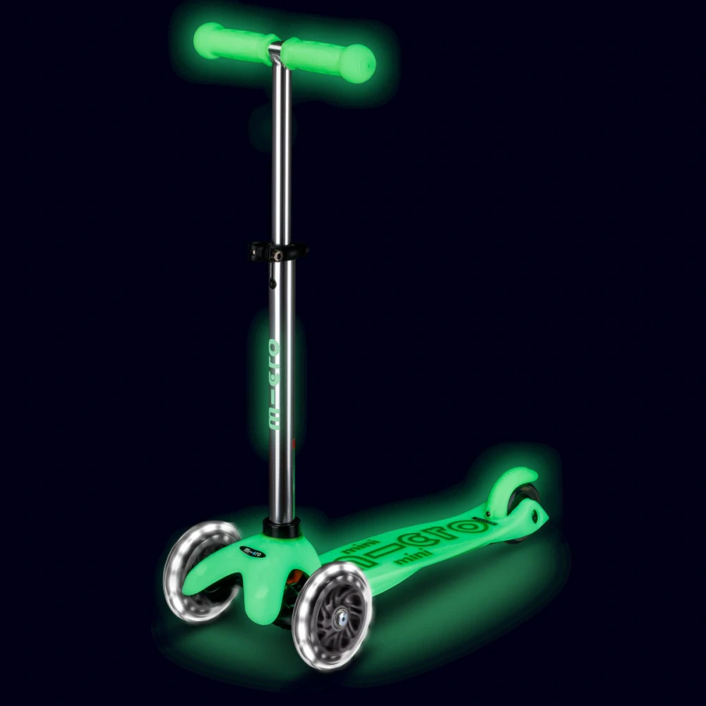 Koloběžka Mini Micro Deluxe Glow LED lime - ZDARMA dopravné a Zdravá láhev!