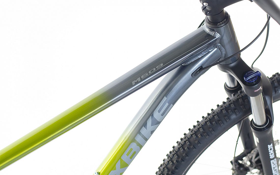 MAXBIKE MALAWI, zelené 29", model 2025, rám 21"(XL) - ZDARMA dopravné, odborná montáž, seřízení a zadní světlo KLS!