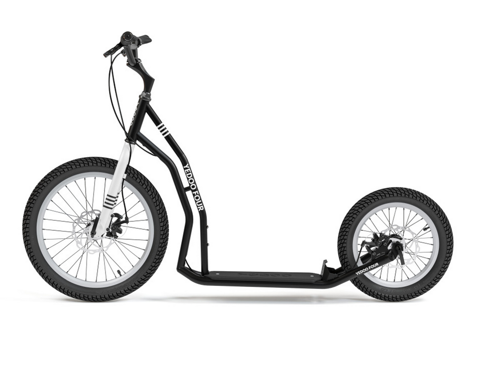 Koloběžka YEDOO Four Y40, black - ZDARMA dopravné a blikačky TWINS!