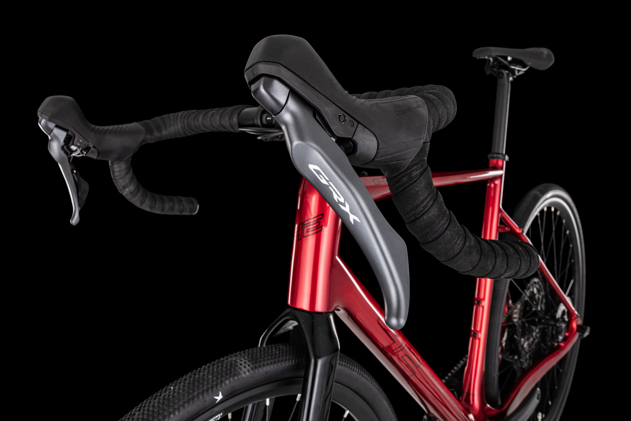 4EVER GRIZZLY ELITE 28", rám 490, model 2026, barva flame red - ZDARMA dopravné, odborná montáž, seřízení, pojištění a dárkový poukaz na nákup příslušensví!