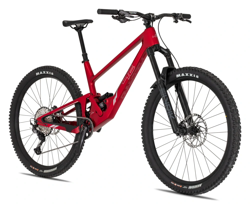 4EVER VOLCANNO VESUV pneu 29", rám 15,75" (S), model 2026, flame red/hologram   - ZDARMA dopravné, odborná montáž, seřízení, dárkový poukaz na nákup příslušenství!