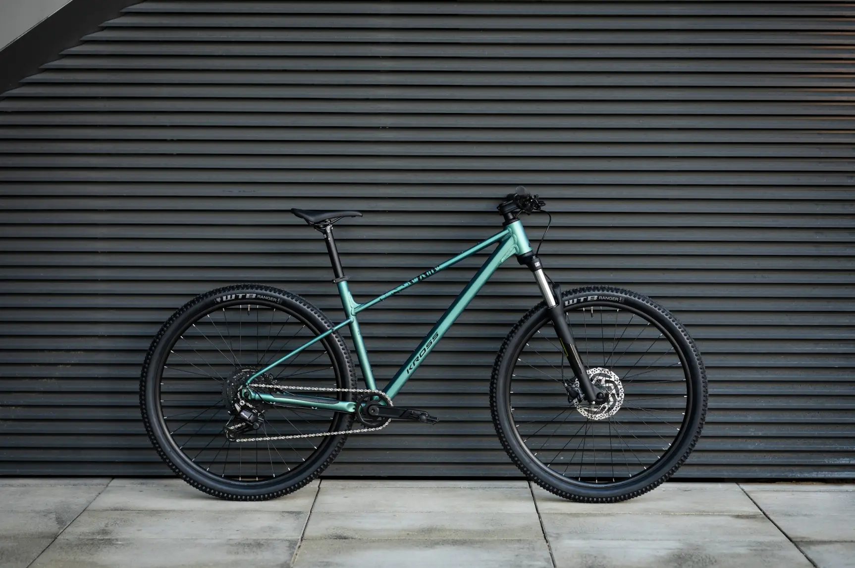 KROSS LEVEL X100, rám 18" (L), model 2026, pneu 29", barva zelená/černá/matný - ZDARMA dopravné, odborná montáž, seřízení a sada světel!