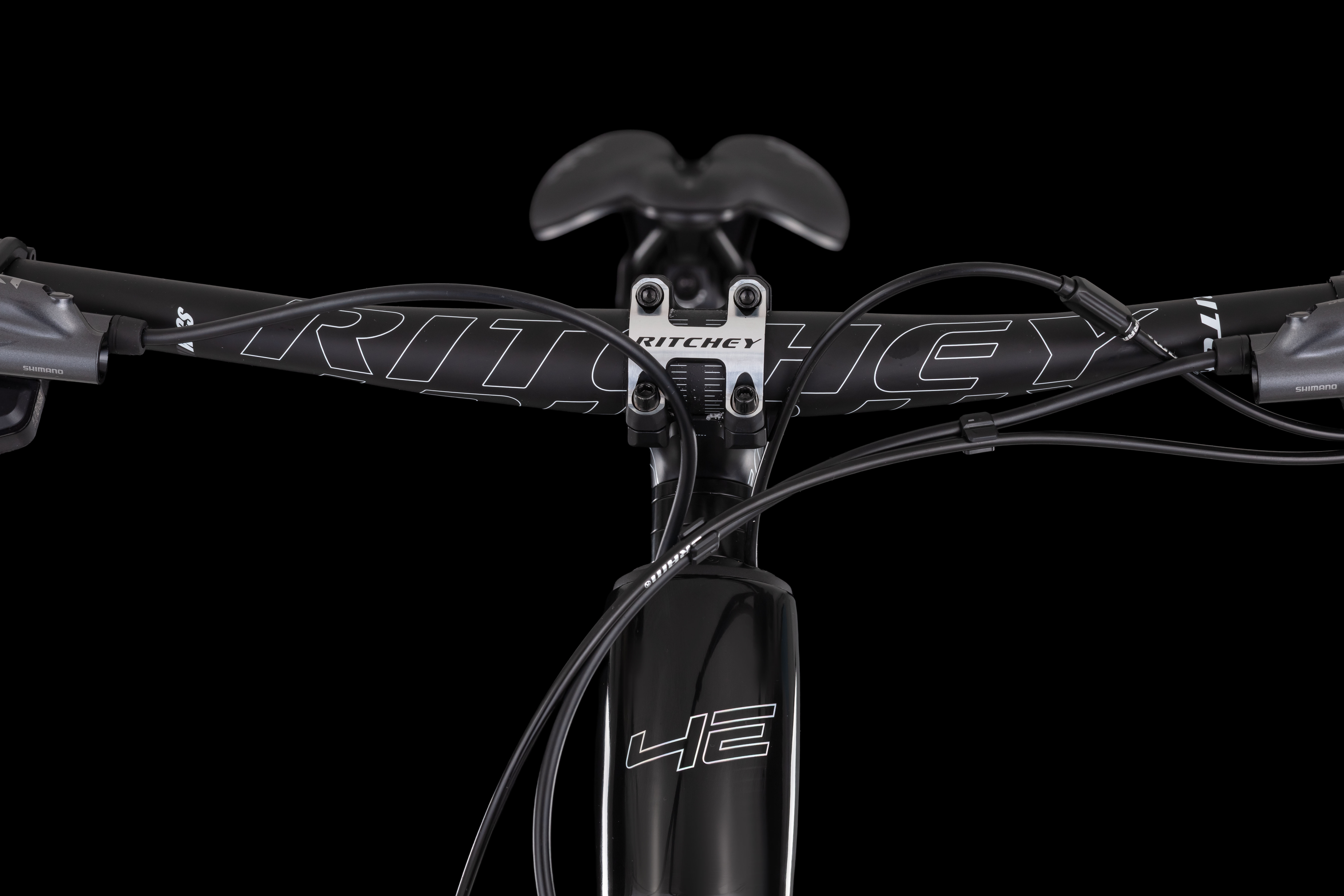 4EVER SONNIC XT Di2 pneu 29", rám 20,5" (XL), model 2026, black/hologram - ZDARMA dopravné, odborná montáž, seřízení, dárkový poukaz na nákup příslušenství!