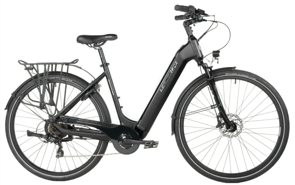 Leader Fox INDUKTORA, pneu 28", rám 20" (L), model 2026-1, barva black - ZDARMA dopravné, odborná montáž, seřízení a dárkový poukaz na nákup příslušenství!