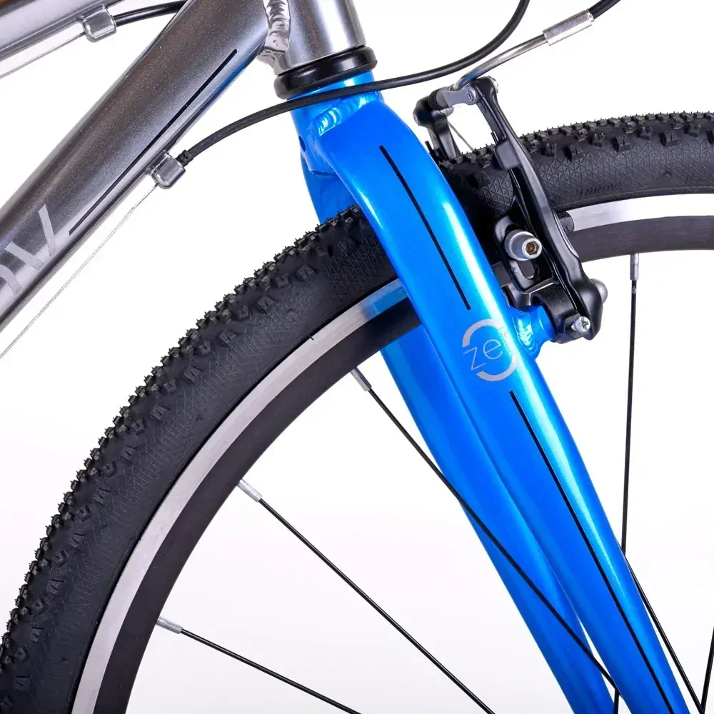 Beany ZERO 2025, pneu 26", barva silver - ZDARMA dopravné, seřízení a odborná montáž a sada blikaček!