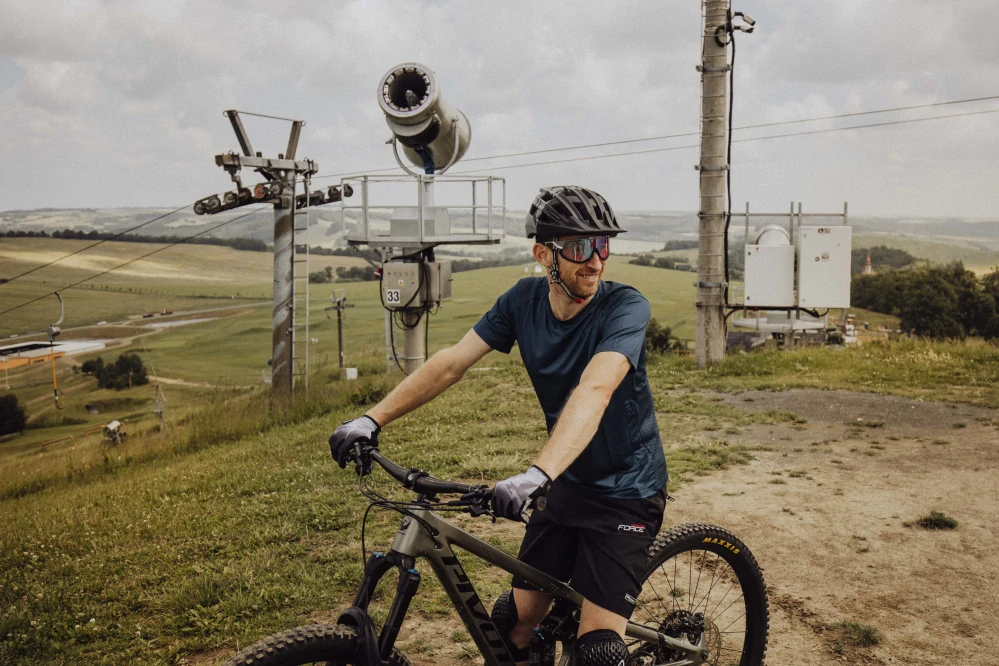 Kraťasy FORCE BLADE MTB bez vložky, černé