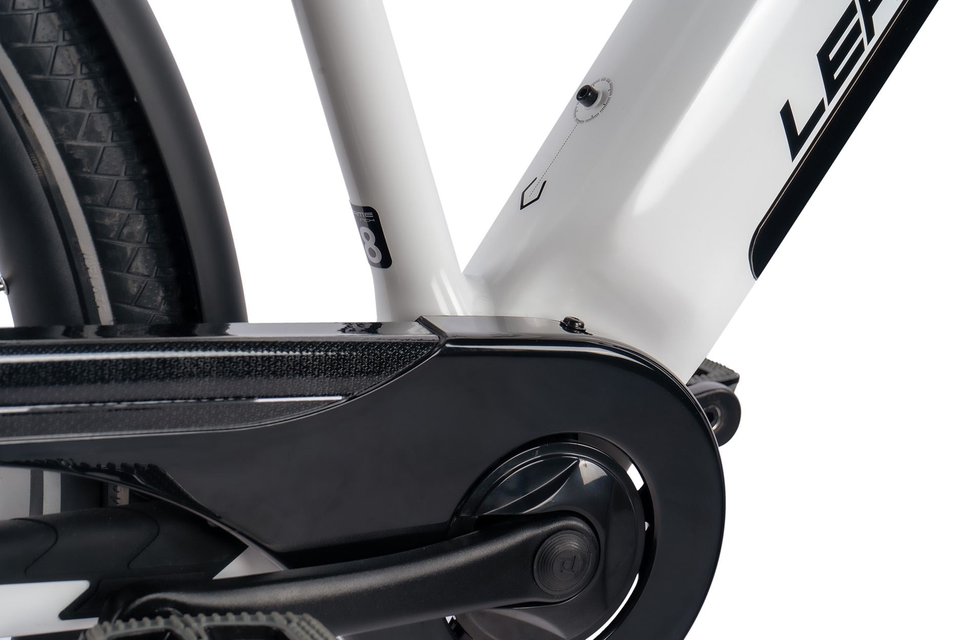 Leader Fox SANDY 28" dámské, rám 16,5" 2024-1, white - ZDARMA dopravné, seřízení a odborná montáž!