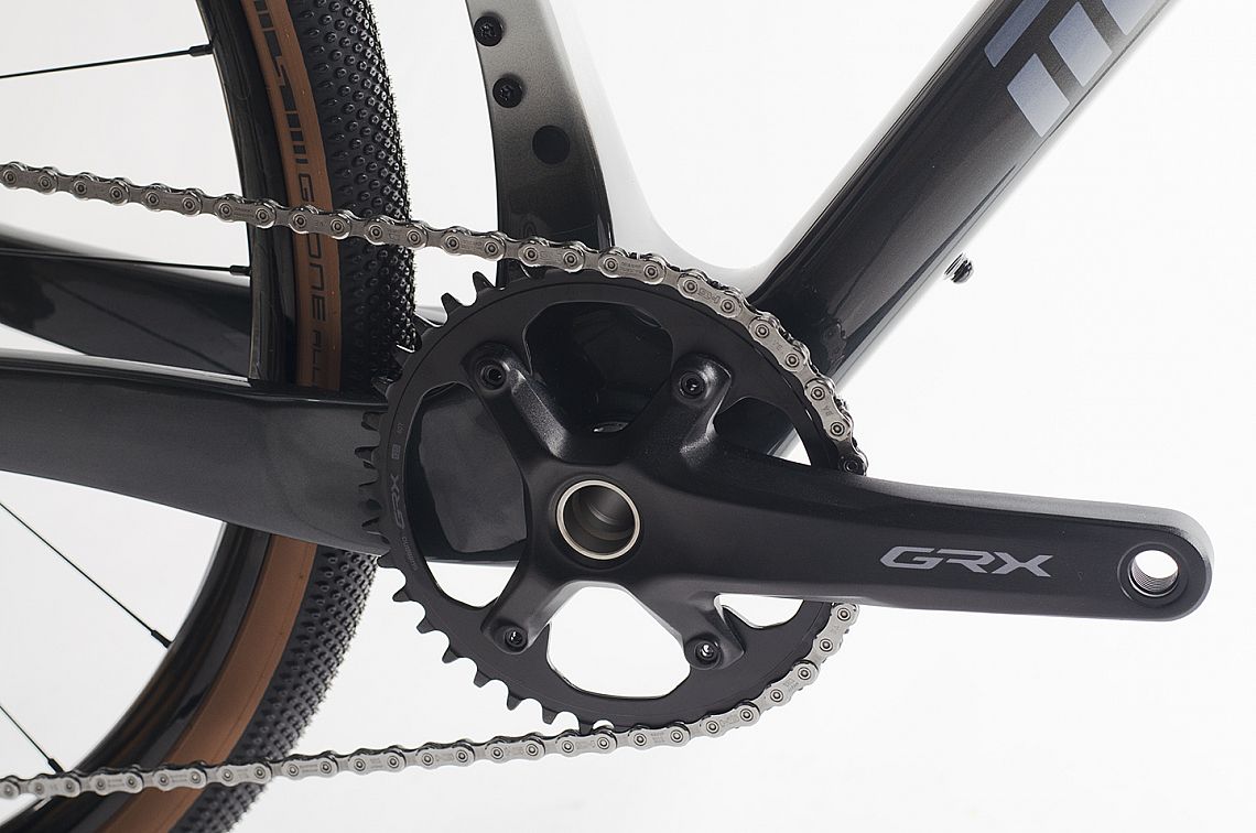 MAXBIKE TOPAZ, 28" 2025, rám 19"(L)  - ZDARMA dopravné, seřízení, odborná montáž a zámek ABUS!