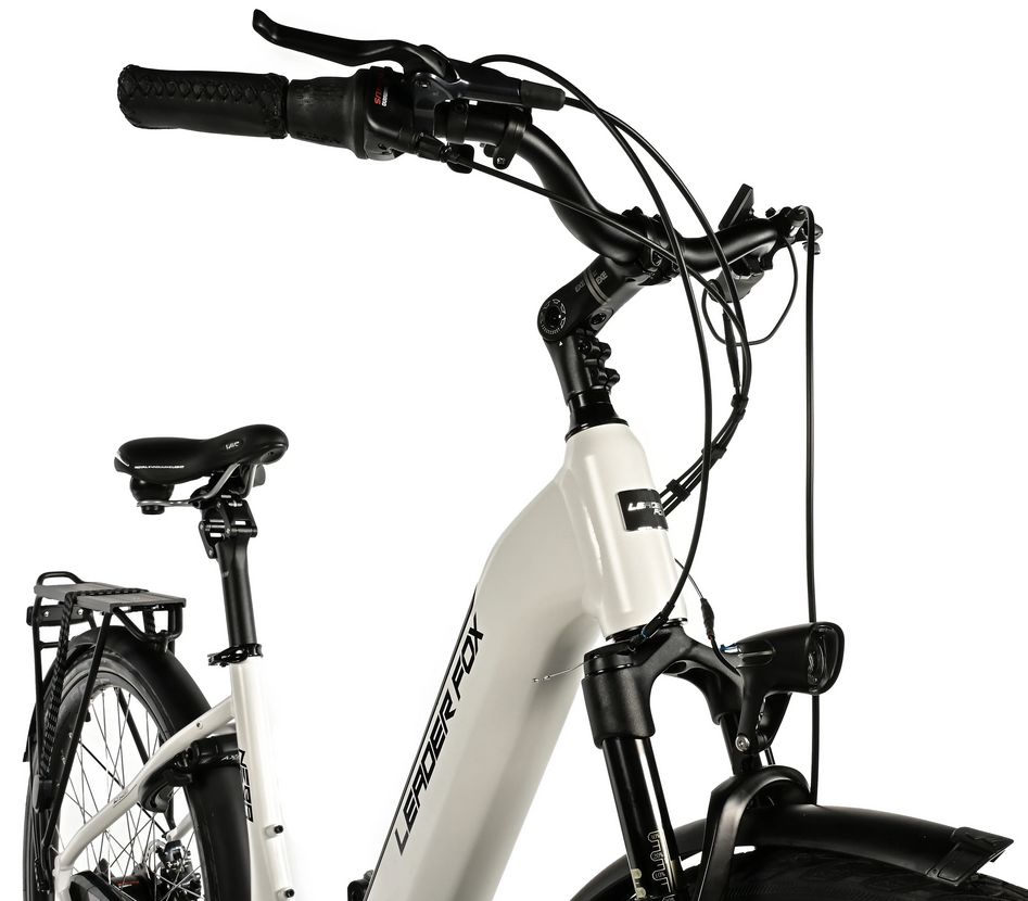 Městské elektrokolo Leader Fox NEBA 28", rám 20" (L), model 2025-3, bílá - ZDARMA dopravné, odborná montáž, seřízení a dárkový poukaz na nákup příslušenství!