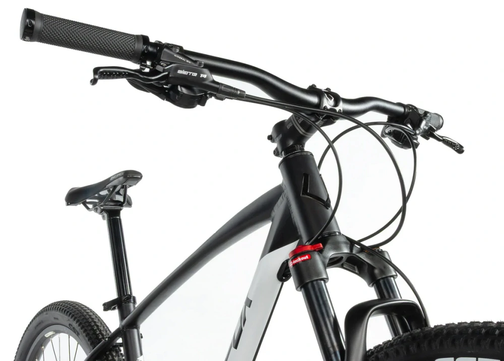 Leader Fox EVOLUTION 27,5", rám 20" (L), model 2026-2, black/white - ZDARMA dopravné, seřízení, odborná montáž a sada světel!