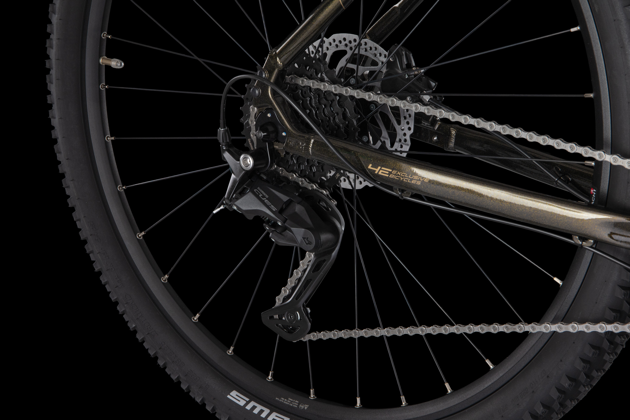 4EVER FRONTBEE XCM 29", model 2026, barva gold galaxy - ZDARMA dopravné, odborná montáž, seřízení, pojištění a dárkový poukaz na nákup příslušenství!