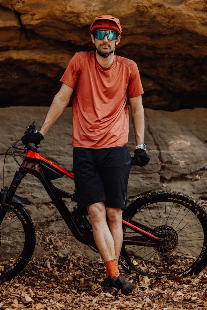 Kraťasy FORCE MOUNT MTB bez vložky, černé