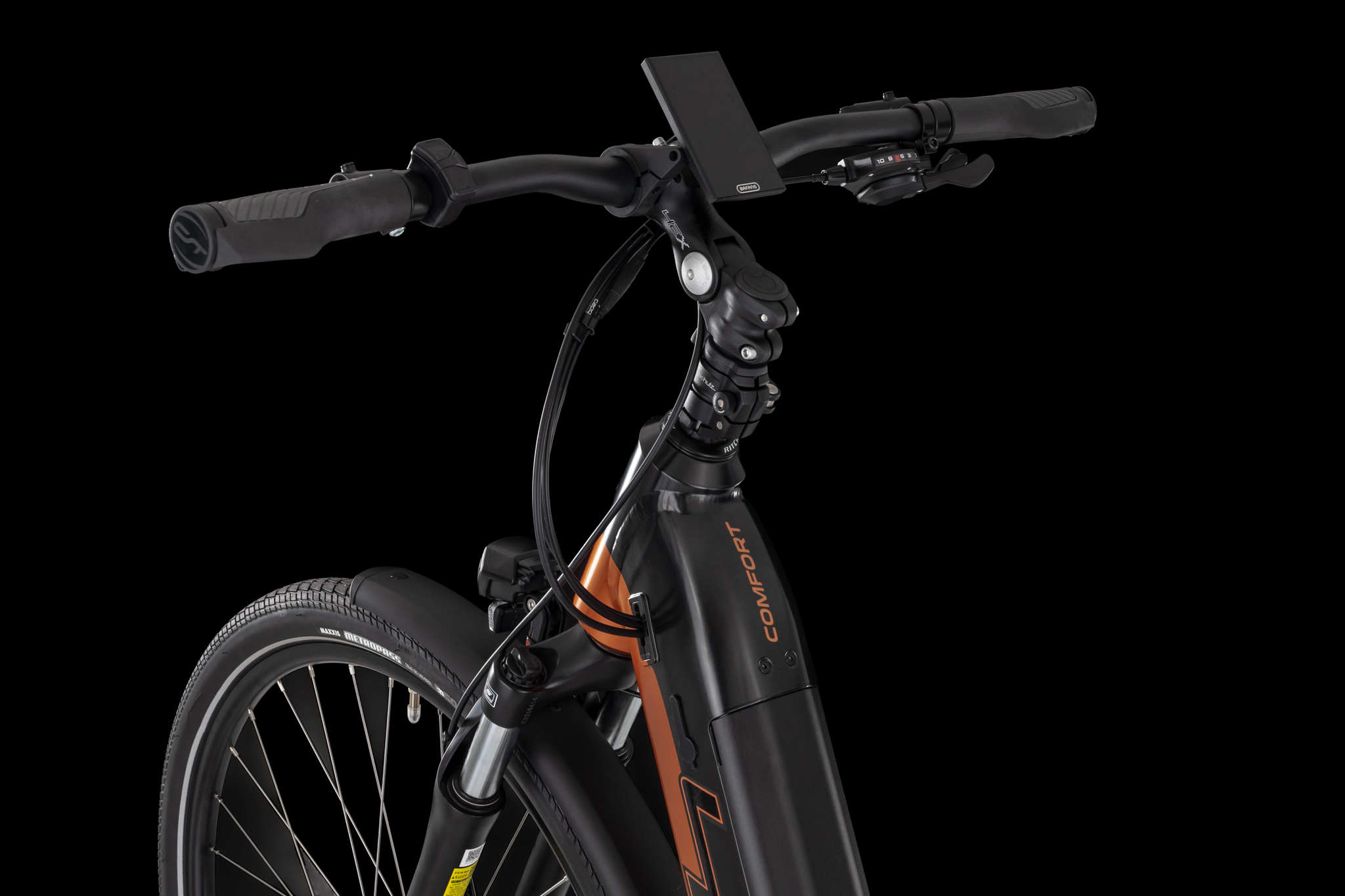 4EVER COMFORT SPORT TREK 720, pneu 28", model 2027, barva titan/satin orange - ZDARMA dopravné, odborná montáž, seřízení, dárkový poukaz na nákup příslušenství a pojištění!
