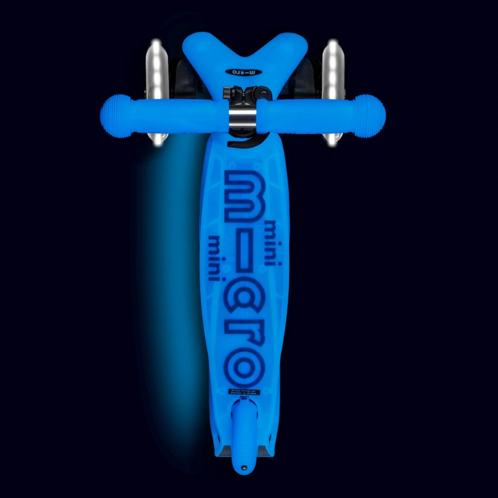 Koloběžka Mini Micro Deluxe Glow LED blue - ZDARMA dopravné a Zdravá láhev! 