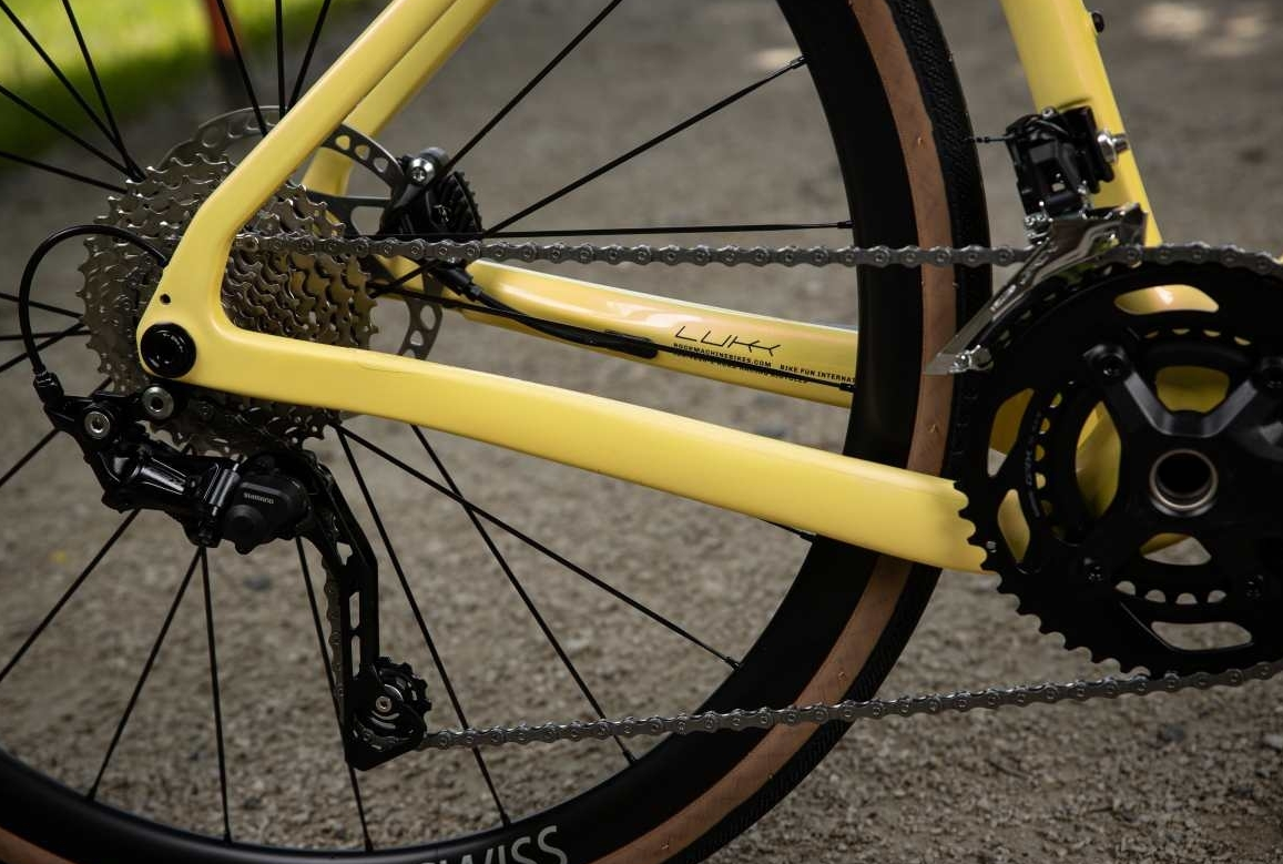 Rock Machine Lukk CR 60, rám 21" (XL), model 2025, barva Gloss Sulfur Yellow - ZDARMA dopravné, odborná montáž, seřízení a dárkový poukaz na nákup příslušenství!