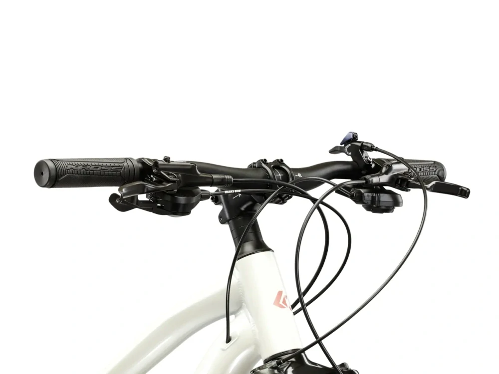 KROSS LEA 5.0, rám 15" (S), model 2026, pneu 27,5", barva bílá / růžová - ZDARMA dopravné, seřízení, odborná montáž a sada světel!