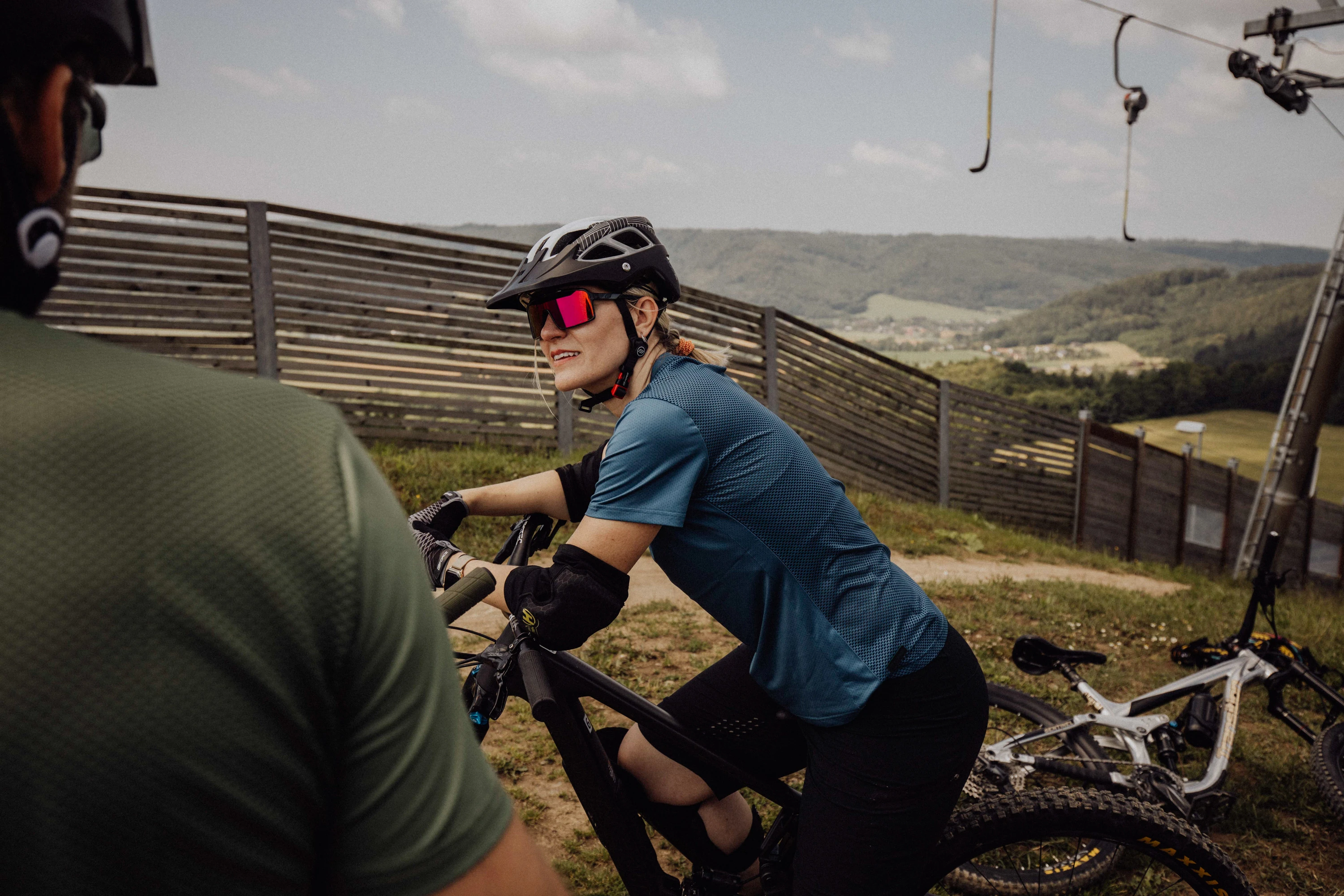 Dres FORCE MTB MOUNT LADY krátký rukáv, barva modrá