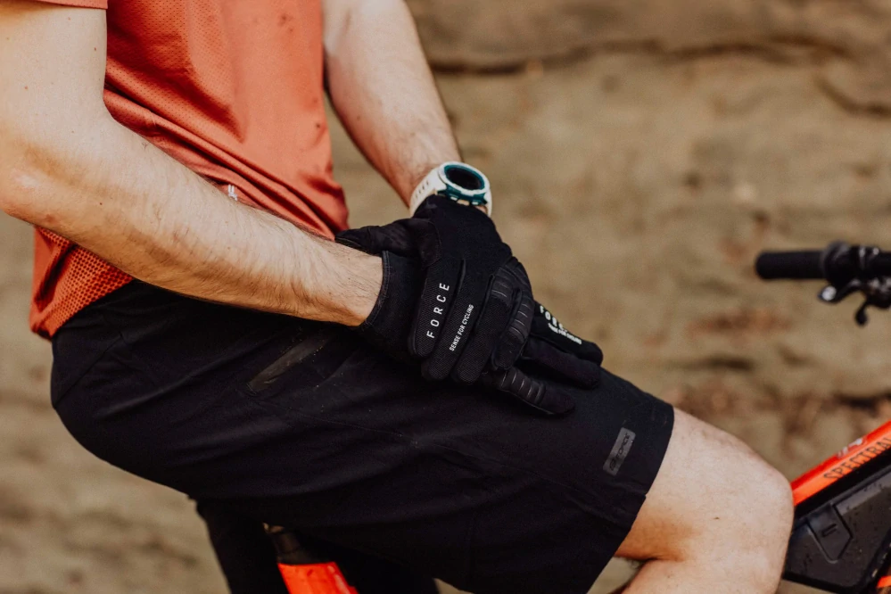 Kraťasy FORCE MOUNT MTB bez vložky, černé