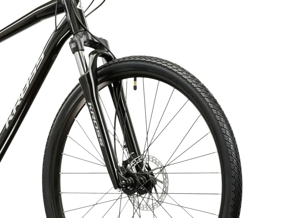 KROSS EVADO 4.0, rám 19" (M), model 2026, pneu 28", barva černá/stříbrná - ZDARMA dopravné, seřízení, odborná montáž a sada světel!