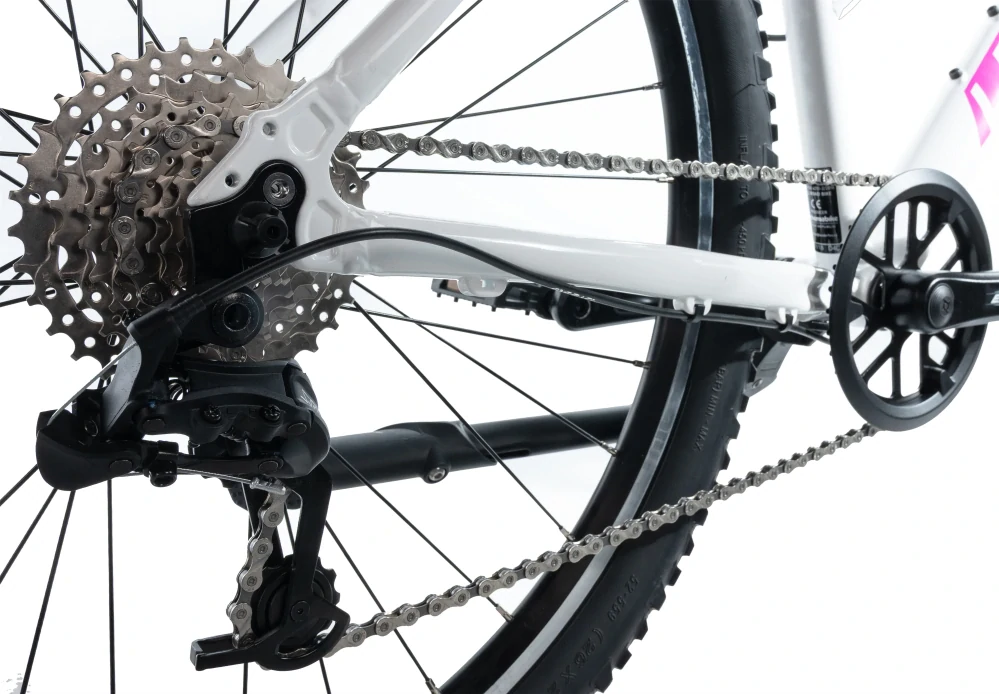 Leader Fox MXC 26", dívčí, rám 14" (XXS), model 2025-1, bílá - ZDARMA dopravné, odborná montáž, seřízení a sada světel!