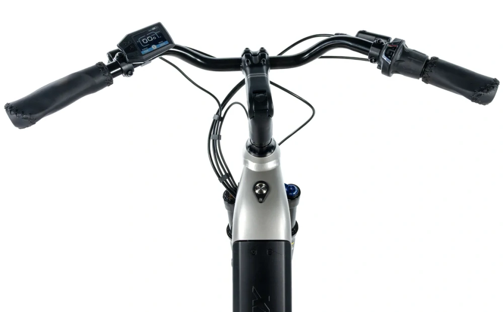 Leader Fox LOTUS, pneu 26", model 2026-3, barva silver - ZDARMA dopravné, odborná montáž, seřízení a dárkový poukaz na nákup příslušenství!