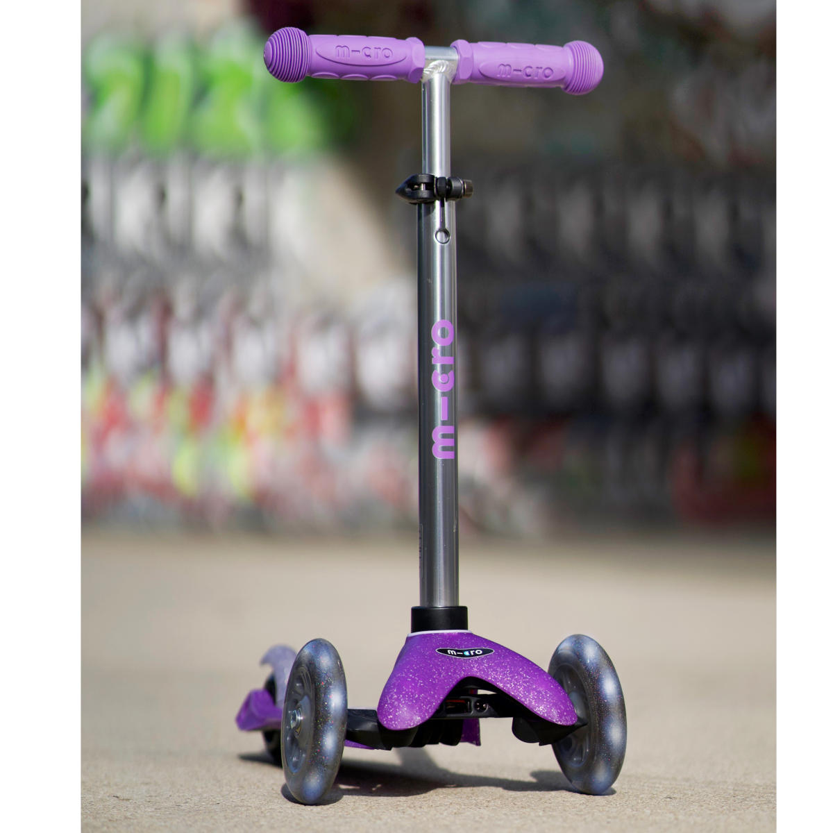 Koloběžka Mini Micro Deluxe Glitter LED purple - ZDARMA dopravné!