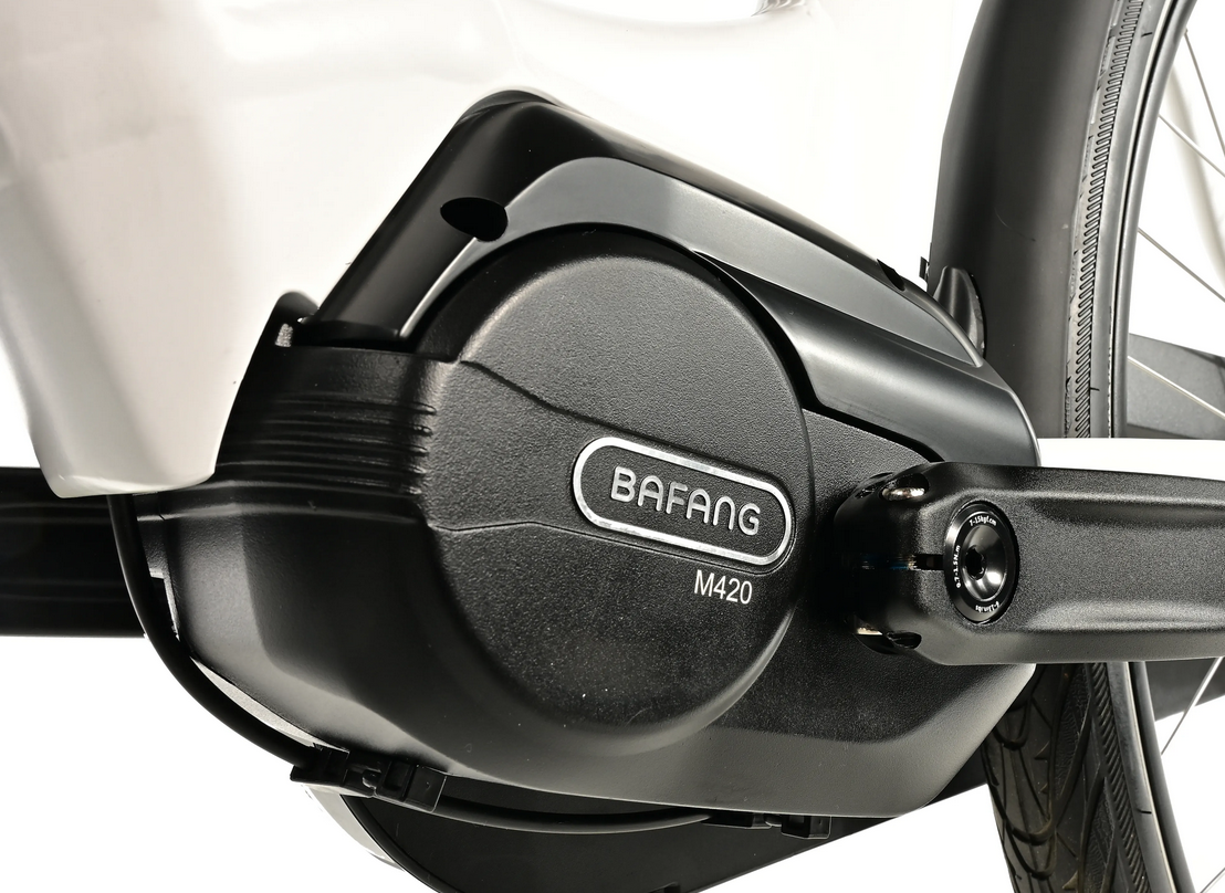 Městské elektrokolo Leader Fox NEBA 28", rám 20" (L), model 2025-3, bílá - ZDARMA dopravné, odborná montáž, seřízení a dárkový poukaz na nákup příslušenství!