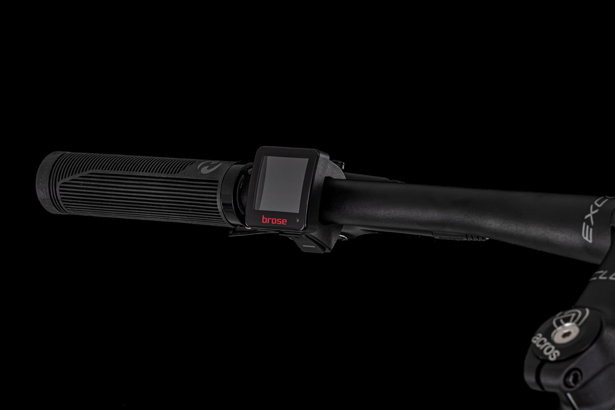 4EVER EXSTREAM ELITE 820 pneu 29", rám 15,5" (S), model 2025, matt foggy/silver - ZDARMA dopravné, seřízení, odborná montáž a pojištění!