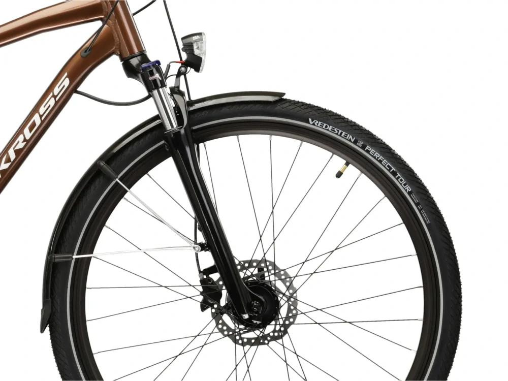 KROSS TRANS 5.0, rám 21" (L), model 2026, pneu 28", barva hnědá/stříbrná/lesk - ZDARMA dopravné, seřízení, odborná montáž a koš na zadní nosič!