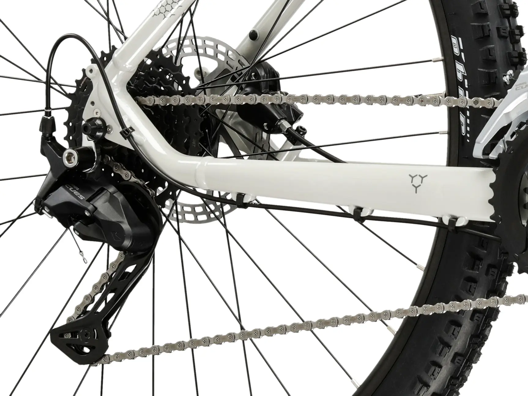 KROSS HEXAGON 5.0, rám 18" (L), model 2025, pneu 29", barva šedá/šedá - ZDARMA dopravné, odborná montáž, seřízení a sada světel!