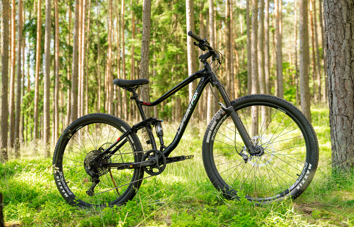 Leader Fox HARPER FULL 29", rám 19,5" (L), model 2026-1, black - ZDARMA dopravné, seřízení, odborná montáž a dárkový poukaz na nákup příslušenství!